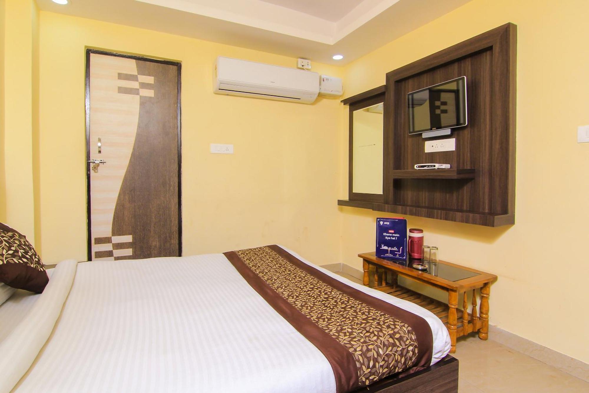 Oyo Flagship Hotel Cz Near Phoenix United Lucknow Buitenkant foto